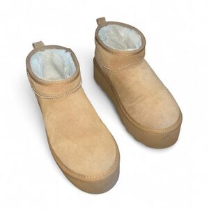 Cushionaire Women's Suede Platform 2" Sherpa Boots SZ 7.5